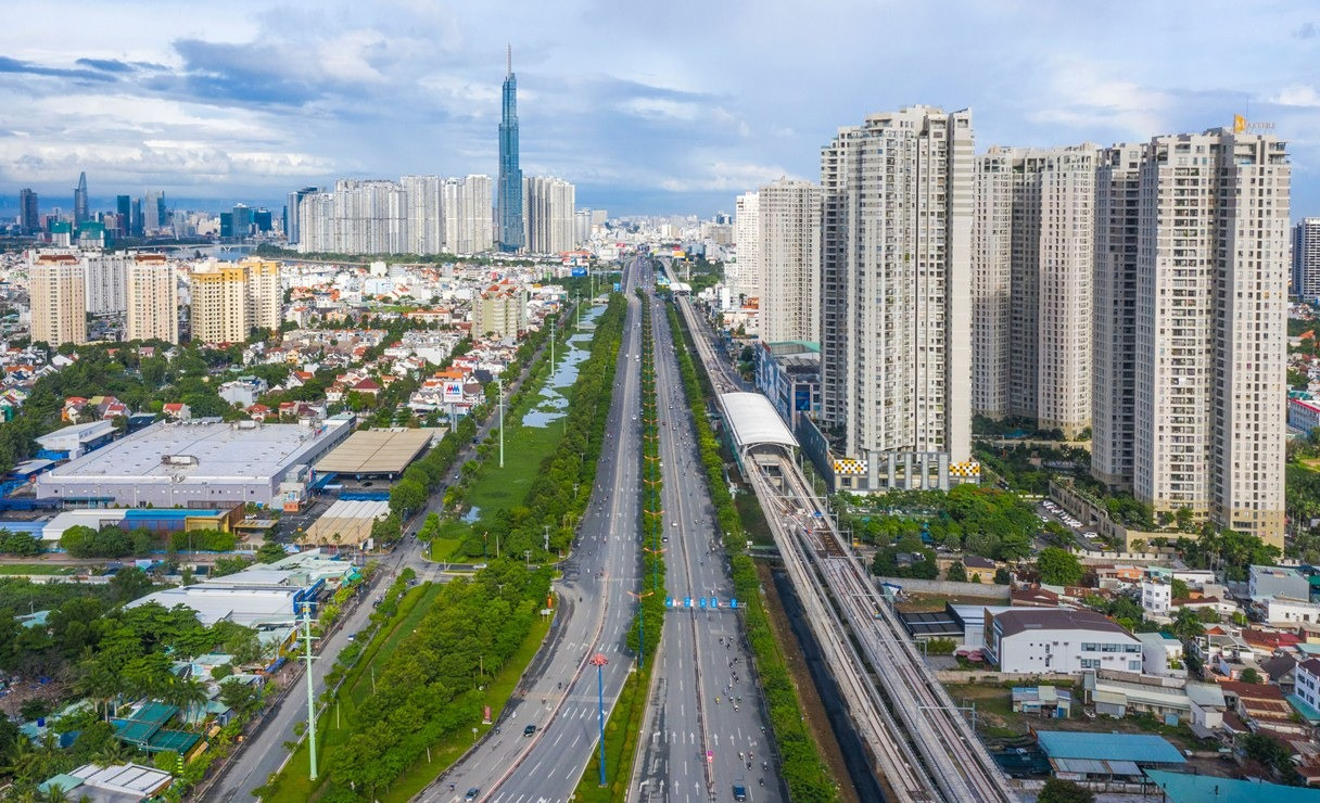 5 phường chật chội nhất Sài Gòn: Nhà cửa san sát, hạ tầng oằn mình gánh dân số khủng- Ảnh 1. 5 phường chật chội nhất Sài Gòn: Nhà cửa san sát, hạ tầng oằn mình gánh dân số khủng- Ảnh 1.