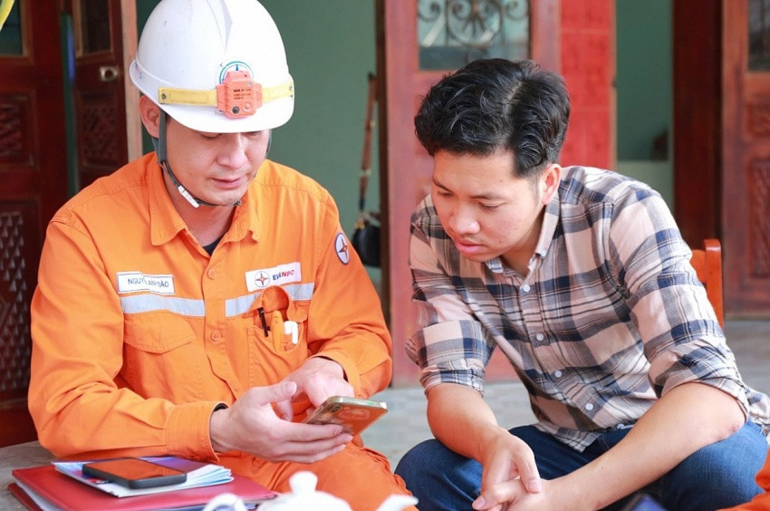 Khách hàng nhiều nơi phản ánh cùng một vấn đề, EVN lập tức vào cuộc xử lý tận gốc