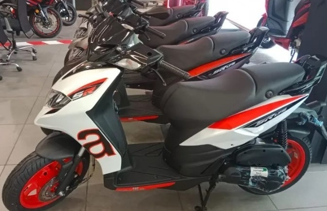 Mẫu ‘siêu tay ga’ 175cc với giá chỉ 38 triệu đồng: Trang bị ngang Honda SH, thiết kế mạnh mẽ đậm chất phái mạnh