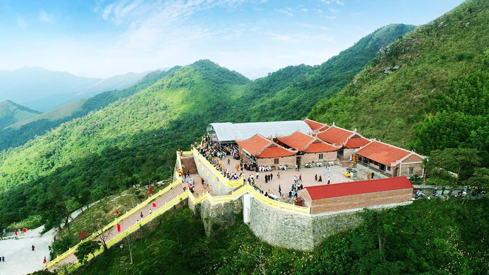 Việt Nam sở hữu 'ngôi chùa trên mây' là nơi vua Trần Nhân Tông thiền định, vừa được UNESCO công nhận Di sản thế giới - ảnh 4