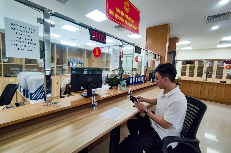 Thủ tướng giao nhiệm vụ quan trọng cho Bộ Công an, nói về 'cò làm giấy tờ' - ảnh 2