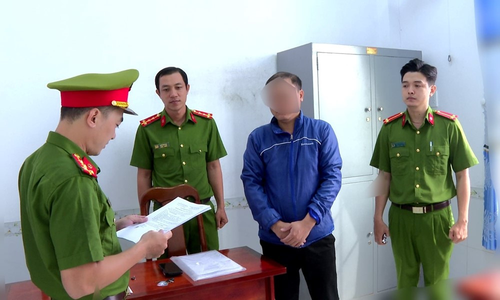Bắt một cựu nhân viên ngân hàng - ảnh 1