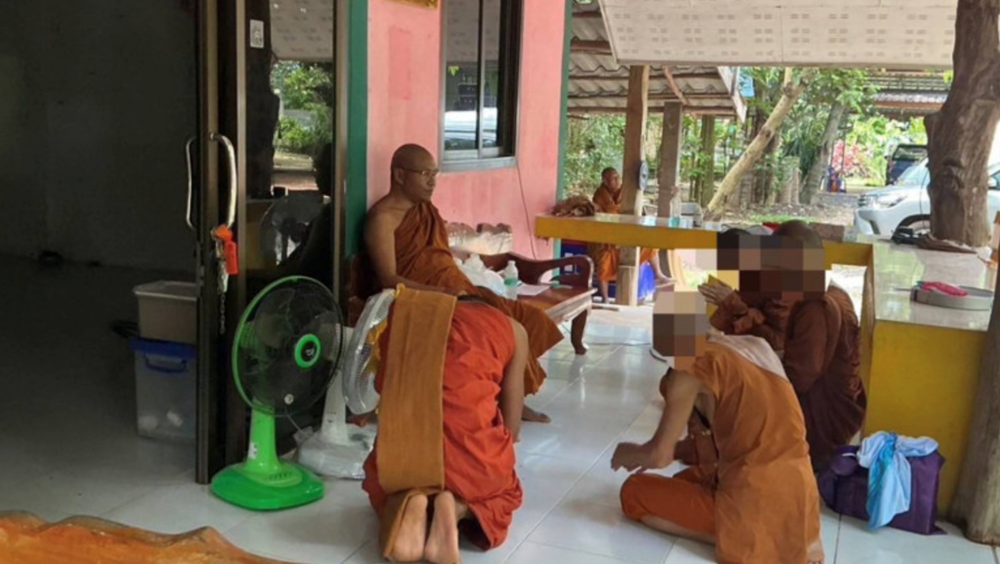 Bắt 4 nhà sư sử dụng ma túy đá - ảnh 1