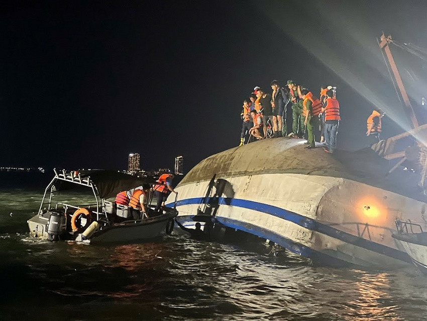 Vụ lật tàu ở Quảng Ninh: Chân dung doanh nghiệp miễn phí chỗ ở, cung cấp hàng trăm suất ăn cho thân nhân nạn nhân