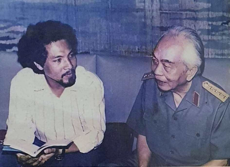 Nam NSND là giọng đọc vàng từng được trò chuyện với Đại tướng Võ Nguyên Giáp, có cha là nhà thơ nổi tiếng, chị NSƯT cùng 3 cháu gái đều là 'đại mỹ nhân' - ảnh 5