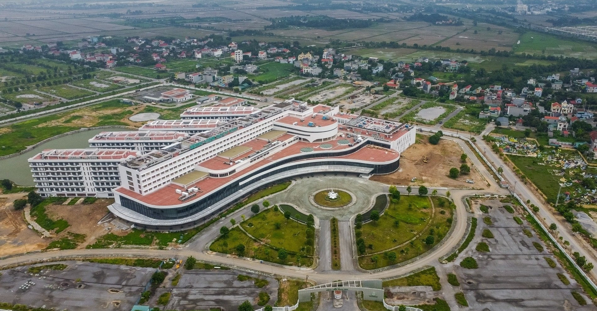 Việt Nam sắp có thêm 2 bệnh viện hạng đặc biệt, đã được Phó Thủ tướng chỉ đạo- Ảnh 1. Việt Nam sắp có thêm 2 bệnh viện hạng đặc biệt, đã được Phó Thủ tướng chỉ đạo- Ảnh 1.