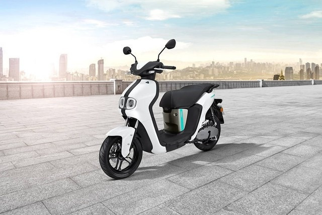 Cấm xe xăng từ 1/7/2028, 2 ‘ông lớn’ Honda và Yamaha đồng loạt ra mắt xe máy điện: Giá chỉ từ 26,9 triệu, đi được bao xa, có lợi thế gì về sạc?