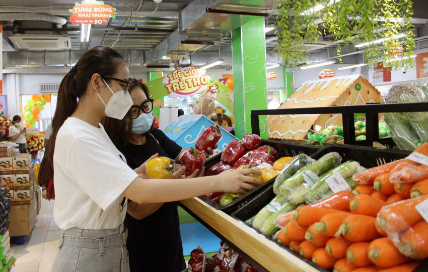 Chuyên gia cho rằng, mức giảm trừ gia cảnh cần tính đến sự khác biệt giữa các địa phương. 1536-1024-166418176489423331943.jpeg