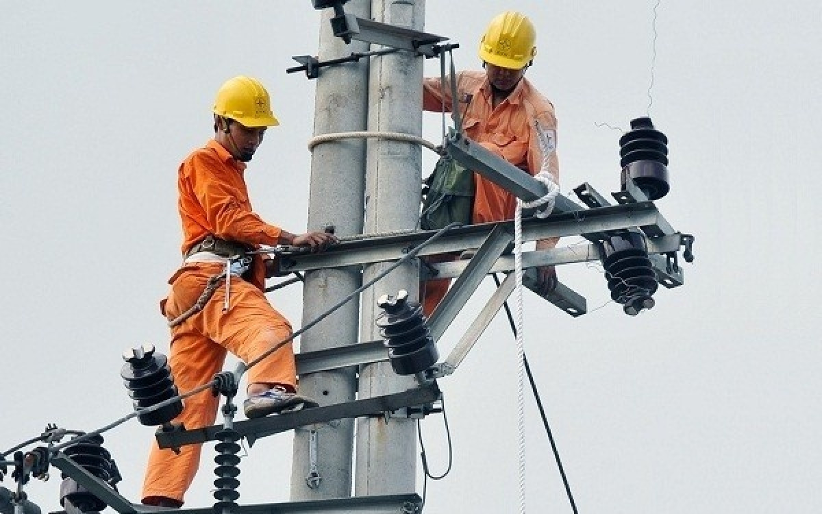 Điện lực TP. HCM lỗ hơn 400 tỷ trong nửa đầu năm 2025