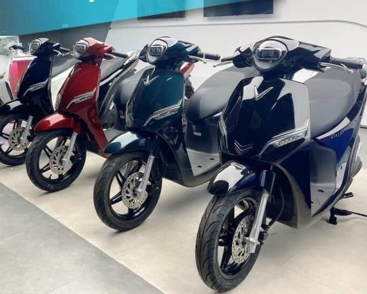 VinGroup đưa ra 6 hành động cụ thể để hỗ trợ người dân Hà Nội chuyển đổi từ xe xăng sang xe điện, sẽ áp dụng từ 24/7/2025