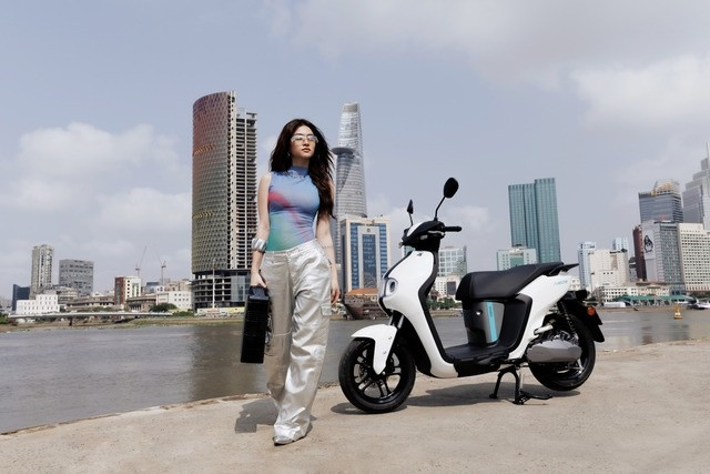 Mẫu ‘siêu xe máy điện’ của Yamaha giảm tới 16,2 triệu đồng: Đi xa tới 144km, thiết kế tương lai, động cơ êm ái, vận hành thông minh