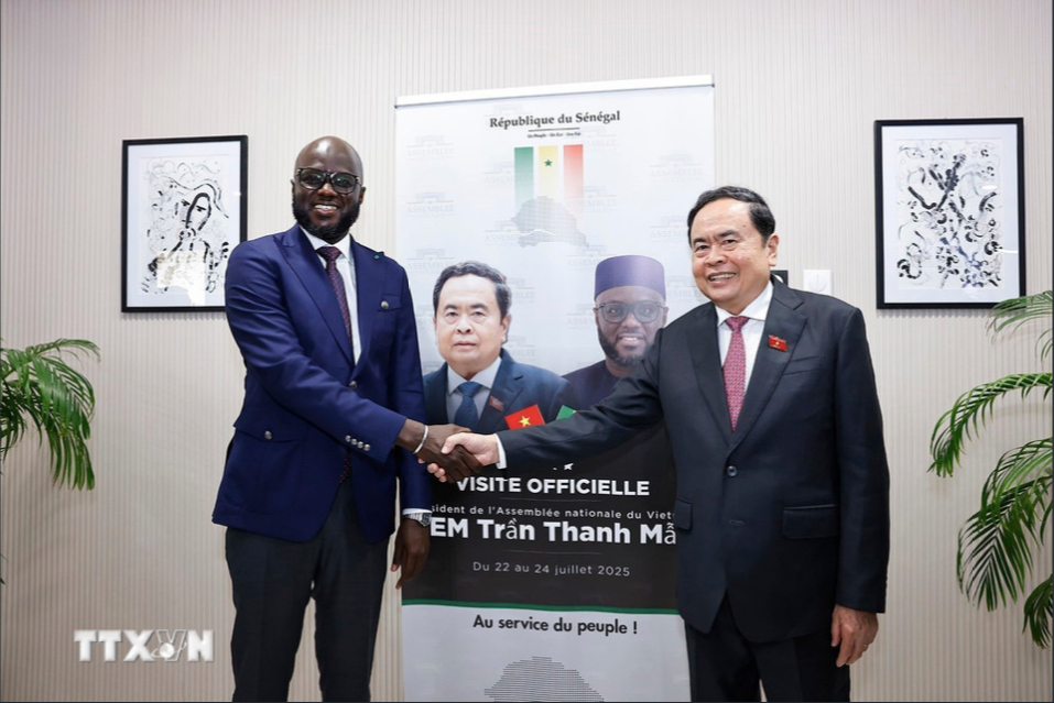 Chủ tịch Quốc hội Senegal Malick Ndiaye và Chủ tịch Quốc hội Trần Thanh Mẫn. (Ảnh: TTXVN) screen-shot-2025-07-23-at-101221-pm.png