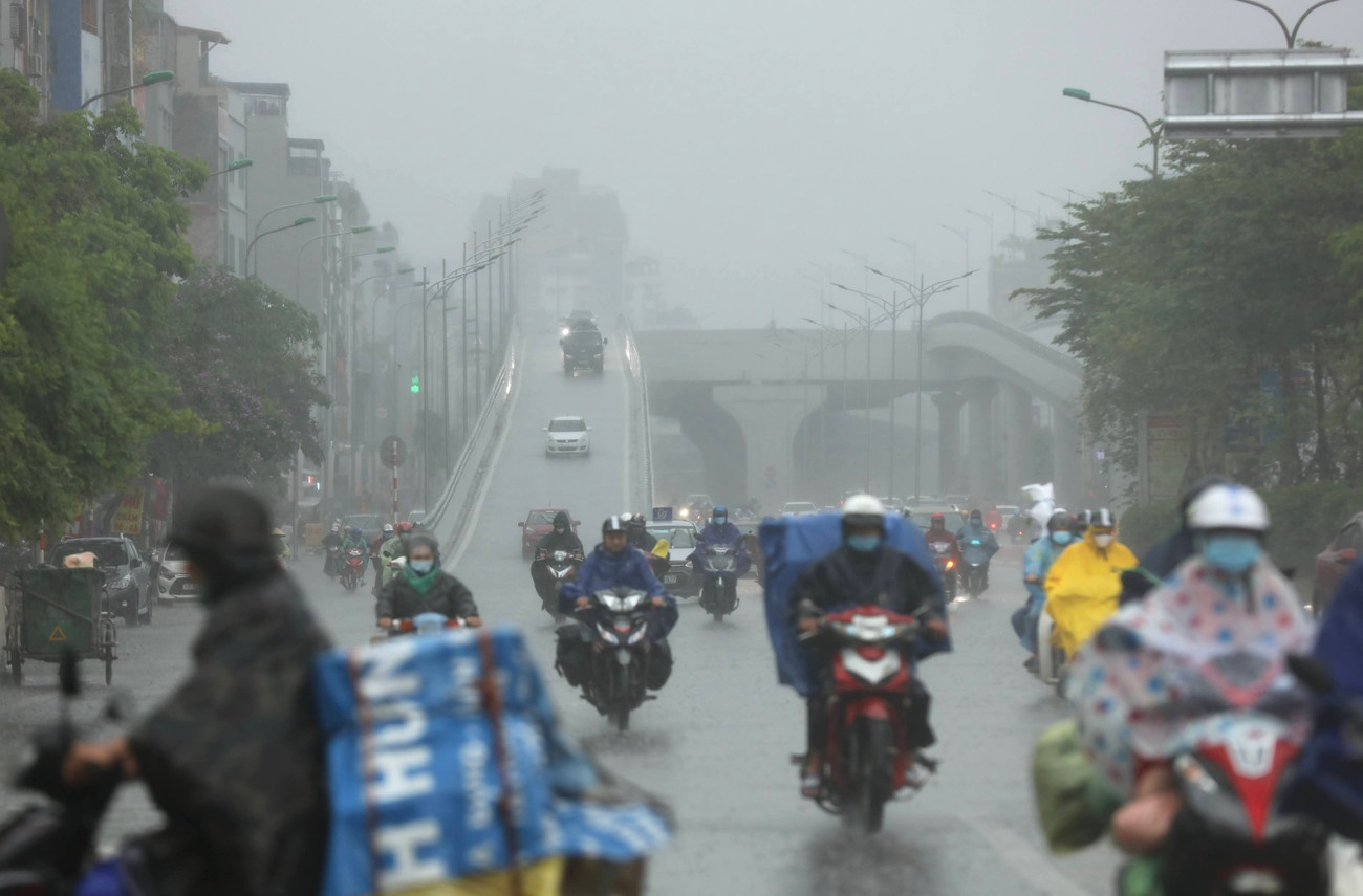 Nhiều nơi ở miền Bắc sẽ đón các đợt mưa dông rải rác trong ngày và đêm nay (25/7). mua-2507.jpg