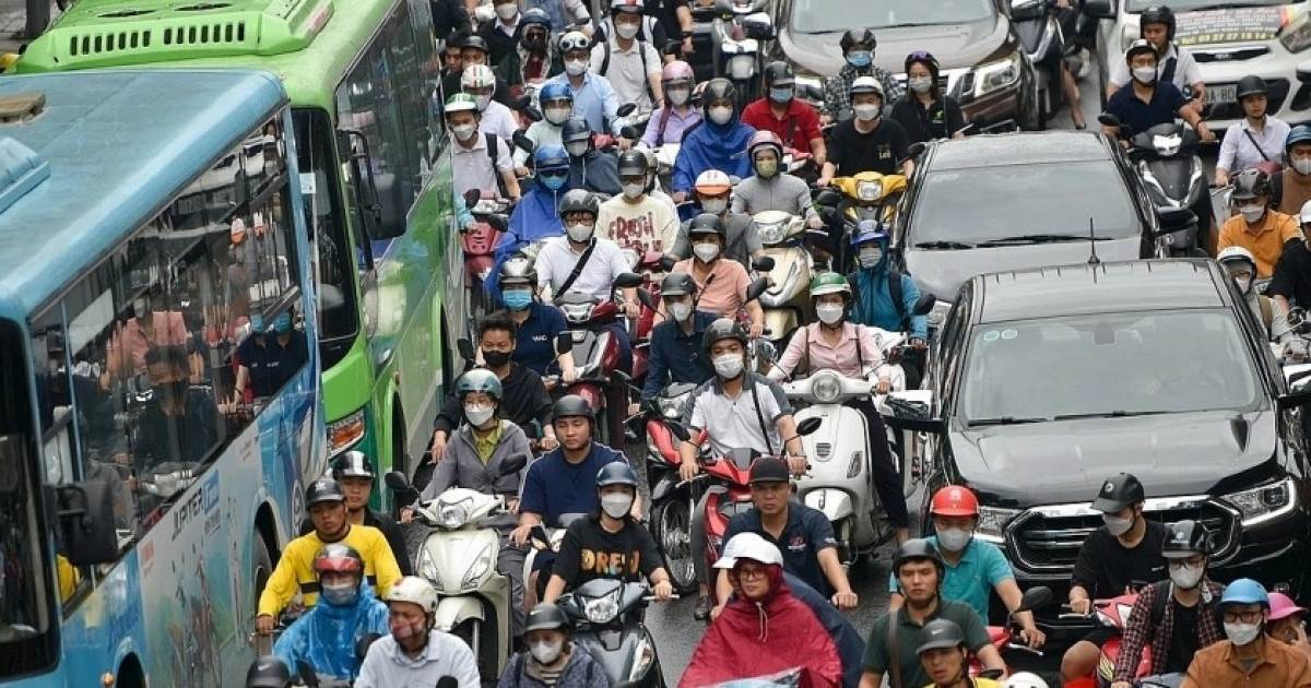 Hà Nội có động thái mới trong việc chuyển đổi sang xe điện, Vingroup (VIC) nhanh chóng nhập cuộc