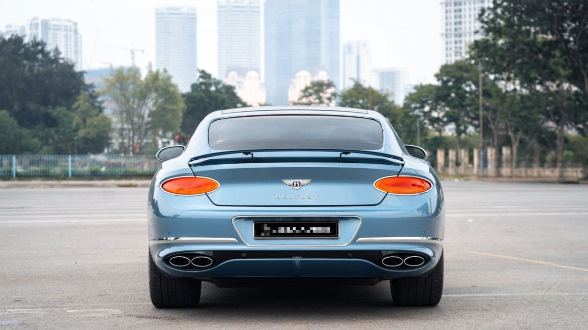 Ở Việt Nam có chiếc xe đi 1 km 'đánh rơi' hơn 2 triệu đồng, đi chưa tới 5.000 km đã rớt giá gần 40%