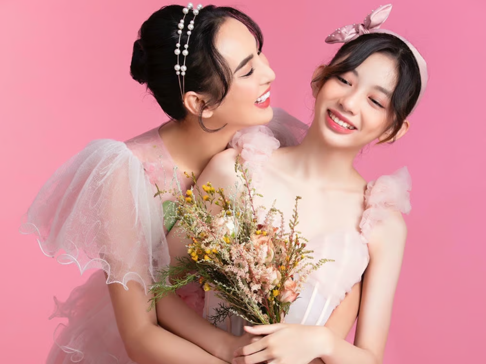 Hoa hậu từng đỗ cùng lúc 3 trường đại học, làm mẹ đơn thân vì sợ hôn nhân: U40 mê hội họa, có con gái là điểm tựa - ảnh 8