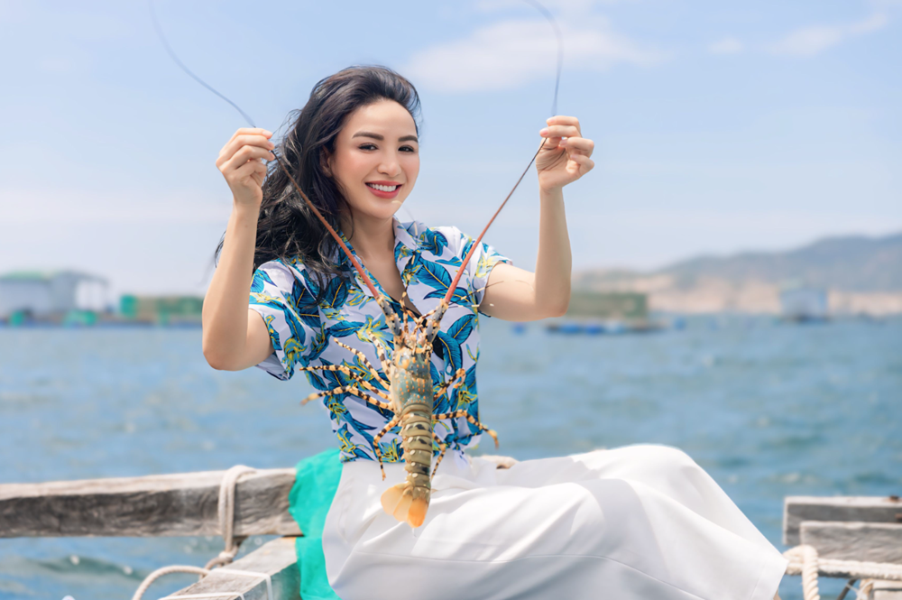 Hoa hậu từng đỗ cùng lúc 3 trường đại học, làm mẹ đơn thân vì sợ hôn nhân: U40 mê hội họa, có con gái là điểm tựa - ảnh 5