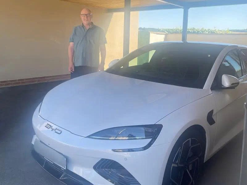 Cựu CEO bỏ xe Tesla chọn BYD, tuyên bố 'không muốn chi thêm đồng nào cho Elon Musk' - ảnh 1