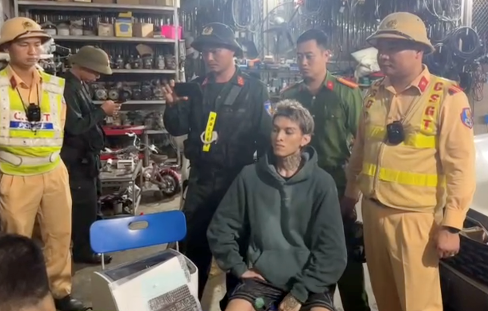 Bộ Công an khen thưởng lực lượng truy bắt Rapper Bình Gold - ảnh 3
