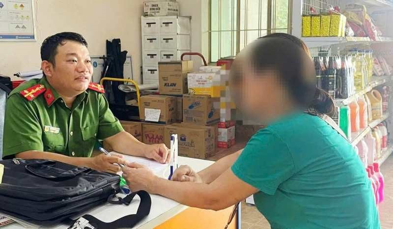 Chị N. đến bưu điện chuyển 60 triệu để nhận quà từ 'Việt kiều Mỹ', ít phút sau công an ập tới - ảnh 1
