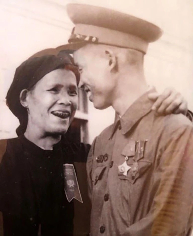 Thương binh đầu tiên nhận danh hiệu Anh hùng Lực lượng vũ trang nhân, người duy nhất Việt Nam được lấy tên để đặt tên đường khi còn sống - ảnh 2
