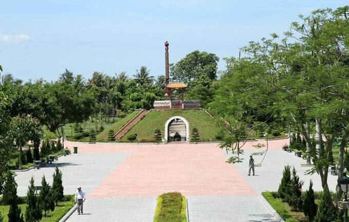 ‘Nghĩa trang liệt sĩ’ không có mộ phần đặc biệt nhất Việt Nam, nằm cạnh dòng sông được ví như ‘cối xay thịt’ một thời - ảnh 4