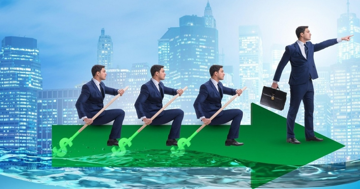 Top cổ phiếu tăng/giảm mạnh nhất tuần 21-25/7: Tâm điểm một mã VN30 bứt phá hơn 30%