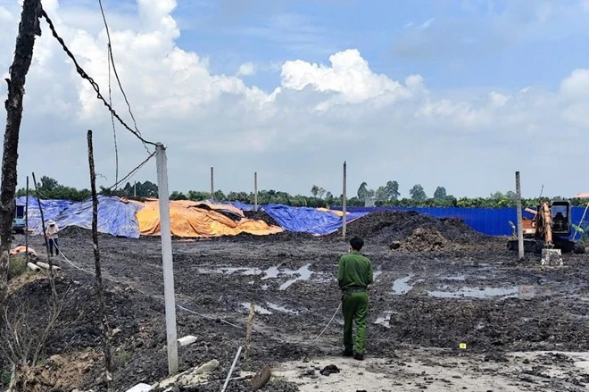Khởi t, cấm Giám đốc Bùi Quang Ân đi khỏi nơi cư trú - ảnh 2