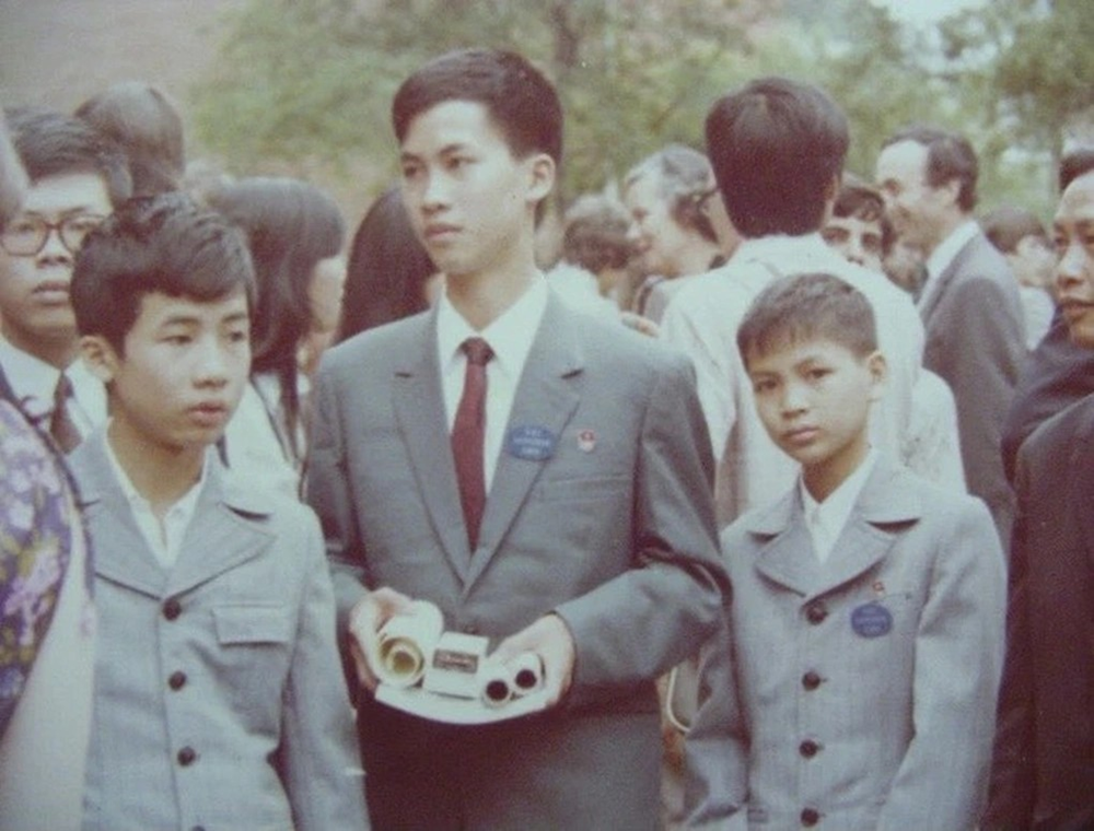 Thần đồng Toán học duy nhất Việt Nam 17 tuổi đạt điểm tuyệt đối 40/40 Olympic quốc tế chính thức nghỉ hưu sau gần 40 năm - ảnh 2