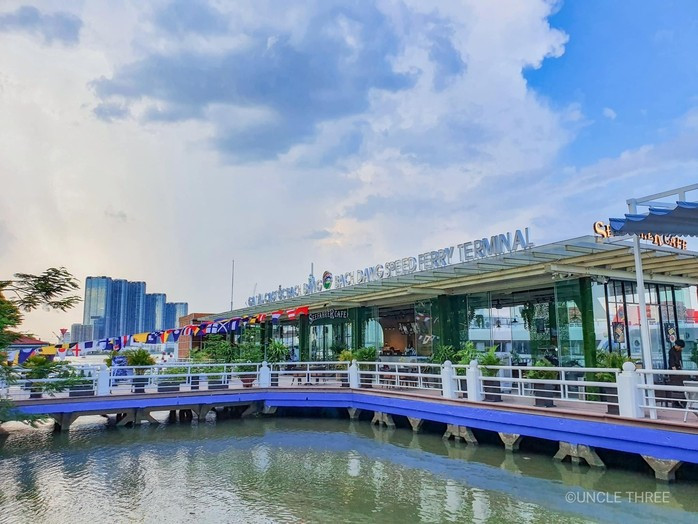 Cầu cảng số 2 tại bến Bạch Đằng sẽ tháo dỡ thi công cầu đi bộ Cầu cảng số 2 tại bến Bạch Đằng sẽ tháo dỡ thi công cầu đi bộ