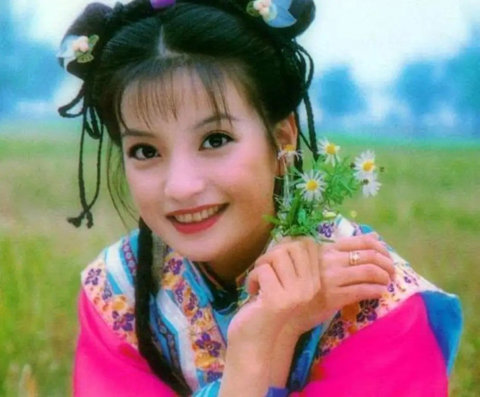 Ngôi sao hàng đầu là tỷ phú tự thân sở hữu khối tài sản 23.000 tỷ, tuổi 49 'tán gia bại sản', bị phong sát - ảnh 1