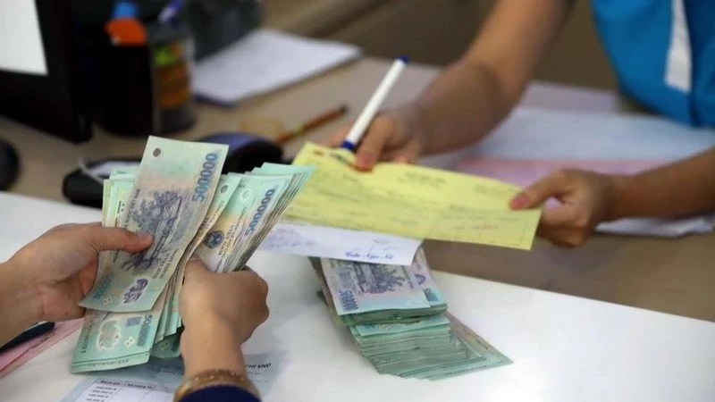 Thủ tướng: Xử lý nghiêm hành vi cố tình thanh toán bằng tiền mặt để trốn thuế