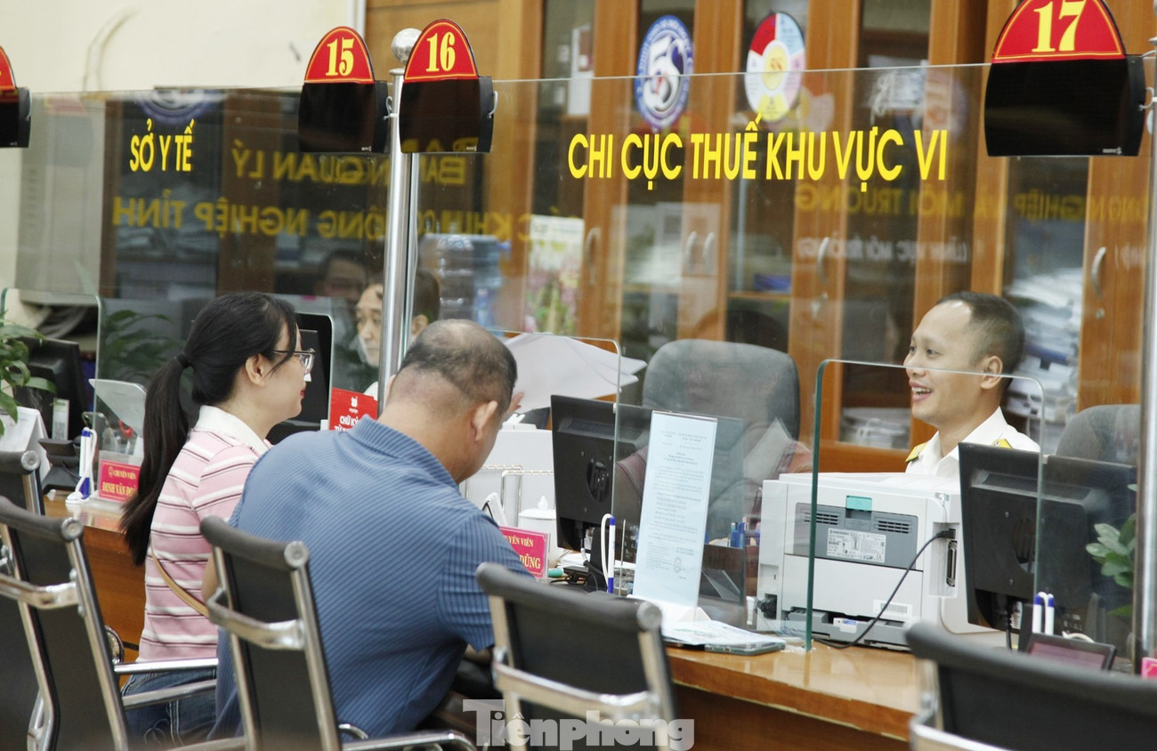 Bắc Ninh thu ngân sách nội địa cao kỷ lục. Ảnh: Nguyễn Thắng. tp-thue.jpg