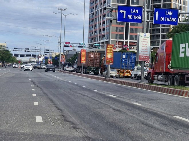 Sở Xây dựng thông tin về tuyến đường gây nguy hiểm do hư hỏng nghiêm trọng ở Đà Nẵng- Ảnh 1. Sở Xây dựng thông tin về tuyến đường gây nguy hiểm do hư hỏng nghiêm trọng ở Đà Nẵng- Ảnh 1.