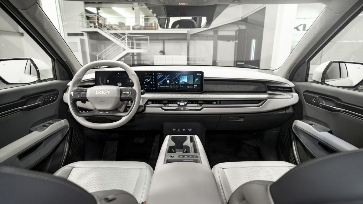 Kia Sorento vẫn 'lỡ hẹn' nâng cấp ở Việt Nam, nhưng khách không phải lo xe 'lỗi mốt' vì lý do 'khó đỡ' này