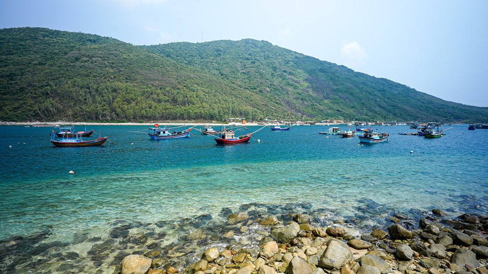 Không resort hay dịch vụ cao cấp, hòn đảo xa bờ nhất phố biển Việt Nam khiến du khách mê mẩn bởi điều khác biệt - ảnh 2