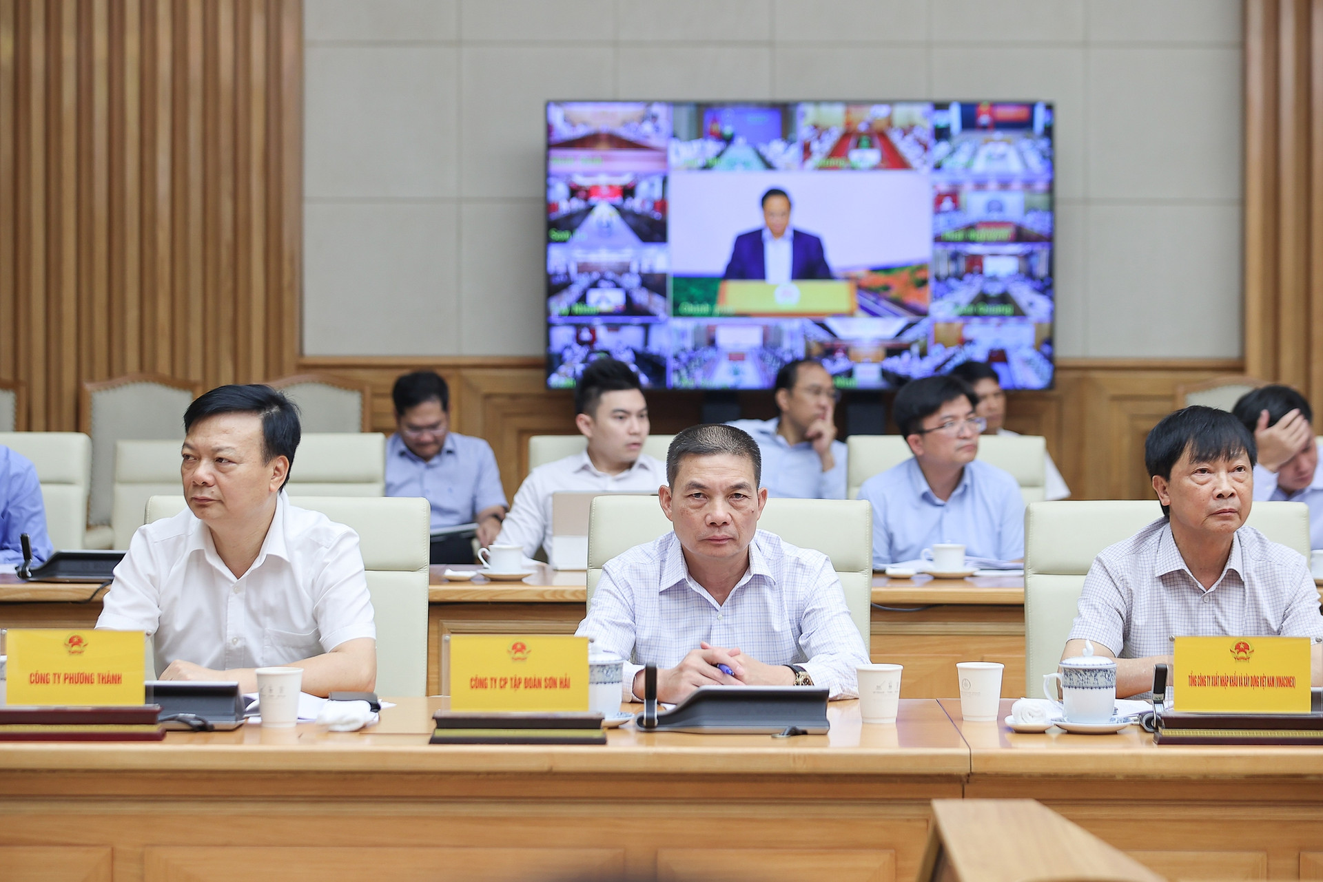 Thủ tướng: 3 mục tiêu lớn cuối năm 2025 để hoàn thành xuất sắc đột phá chiến lược về hạ tầng giao thông- Ảnh 9. Thủ tướng: 3 mục tiêu lớn cuối năm 2025 để hoàn thành xuất sắc đột phá chiến lược về hạ tầng giao thông- Ảnh 9.