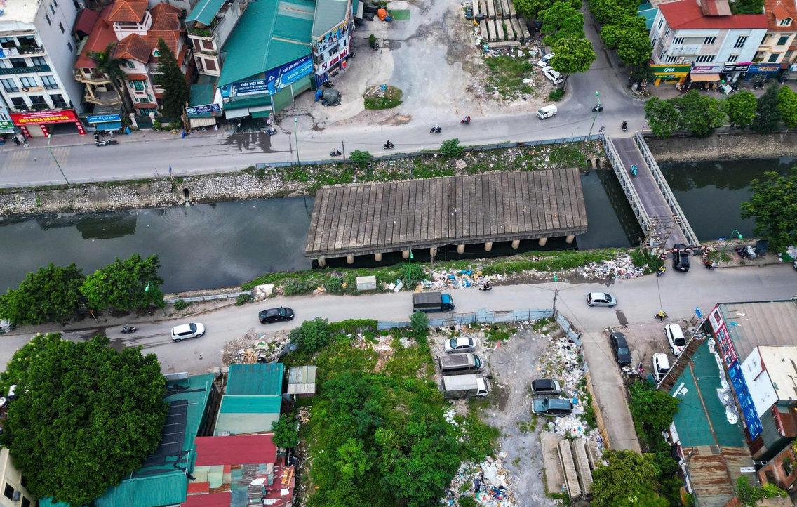 Sắp tái khởi động cây cầu thuộc tuyến đường nghìn tỷ 'đắp chiếu' nhiều năm giữa lòng Hà Nội- Ảnh 1. Sắp tái khởi động cây cầu thuộc tuyến đường nghìn tỷ 'đắp chiếu' nhiều năm giữa lòng Hà Nội- Ảnh 1.