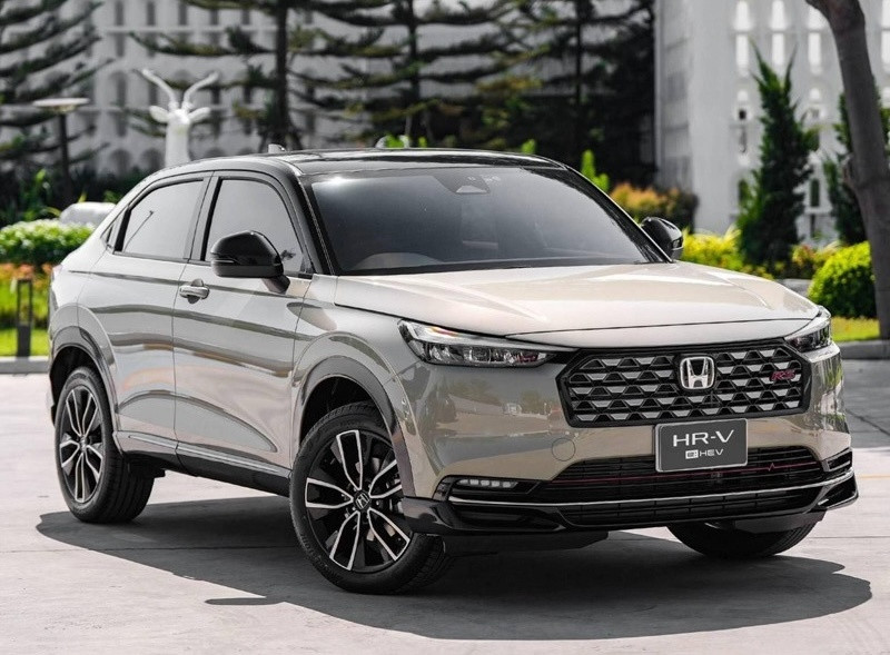 ‘Tân binh’ SUV cỡ B vừa mở bán với giá 460 triệu: Thiết kế ấn tượng, động cơ mạnh mẽ, ‘đấu thẳng’ với Honda H-RV