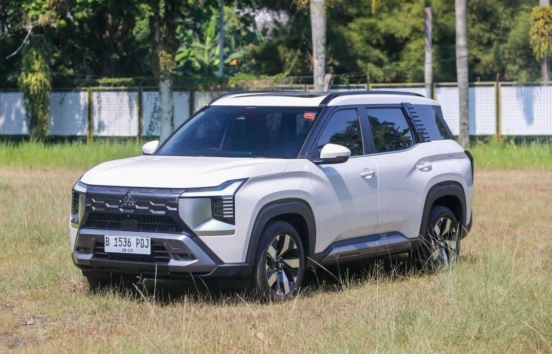 Mẫu xe mới của Mitsubishi lập kỷ lục 2.000 đơn đặt hàng sau 5 ngày bán: Thiết kế cơ bắp, tiện nghi lại mạnh mẽ với 161 mã lực