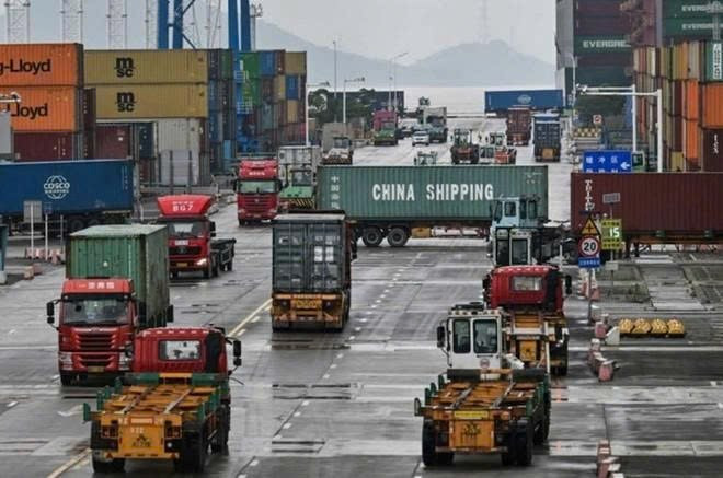 Mỹ dọa tái áp thuế 145% với Trung Quốc, thế giới nín thở - ảnh 1