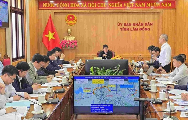 Lâm Đồng ra chỉ đạo 'nóng' đối với tuyến cao tốc 18.000 tỷ có 'bóng dáng' của Đèo Cả- Ảnh 1. Lâm Đồng ra chỉ đạo 'nóng' đối với tuyến cao tốc 18.000 tỷ có 'bóng dáng' của Đèo Cả- Ảnh 1.