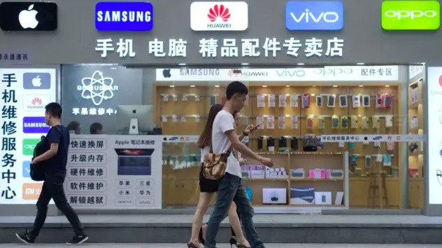 Hơn 50% cửa hàng sửa điện thoại Trung Quốc đóng cửa vì lý do này