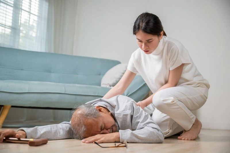 Phân biệt đột quỵ và đột tử: Khác nhau về triệu chứng nhưng lại có chung nhiều yếu tố nguy cơ, ai cũng cần biết để phòng tránh - ảnh 1