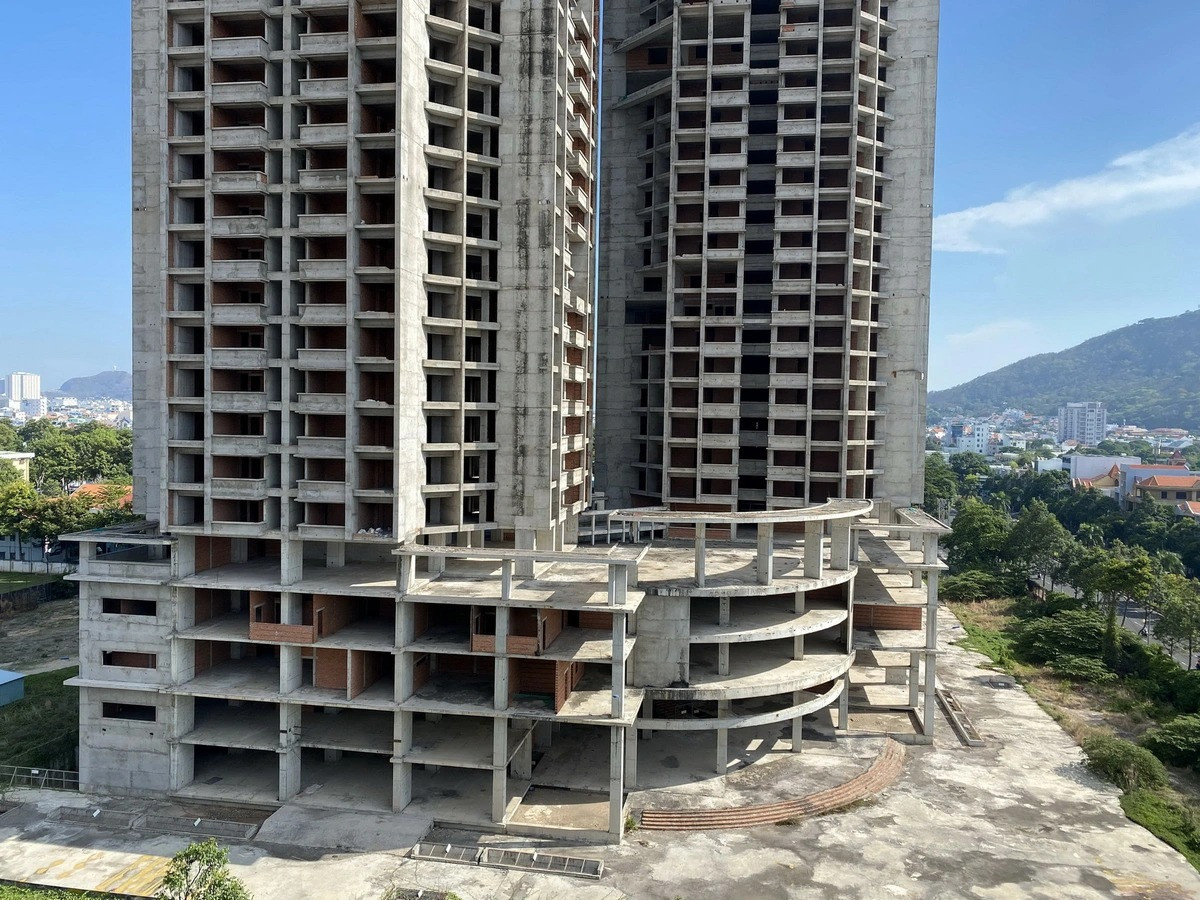 Thanh tra Chính phủ vào cuộc dự án tòa nhà chọc trời 33 tầng bỏ hoang 10 năm giữa lòng thành phố- Ảnh 2.