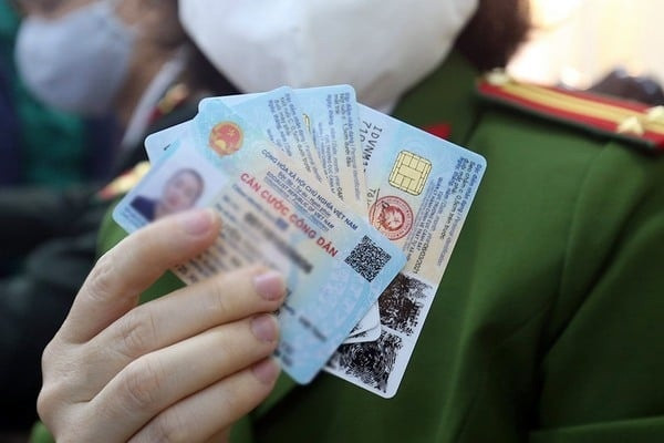 Bộ Công an có đề xuất quan trọng liên quan đến cấp đổi thẻ căn cước qua VNeID và dịch vụ công trực tuyến