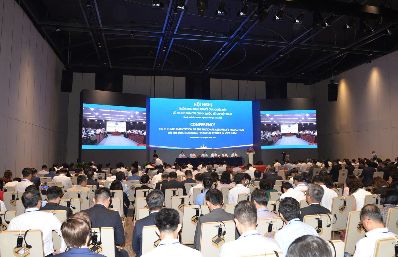 Quang cảnh hội nghị. z6865566715167-612d65f98b28cd94c89fc5f4f7e62840.jpg