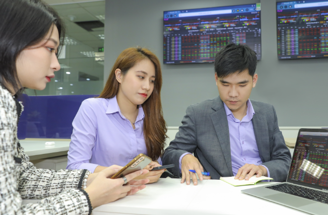 Thị trường đã kết thúc giai đoạn đón nhận kết quả kinh doanh quý II. ck.png