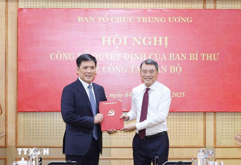 tienphong-48canbo.jpg
