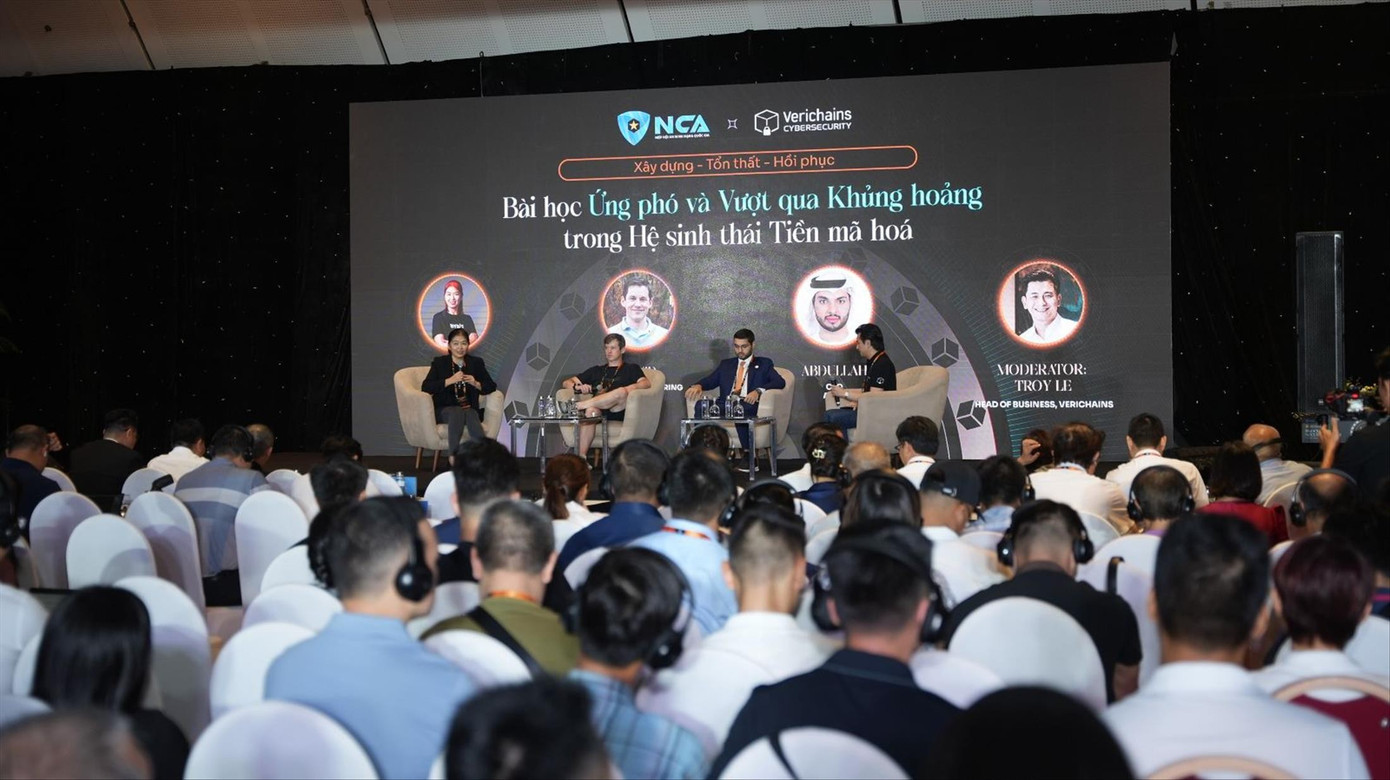 Tuần lễ công nghệ Blockchain Việt Nam 2025 - GM Việt Nam diễn ra tại Hà Nội, ngày 1/8 thu hút sự quan tâm của cộng đồng. 1-59.jpg